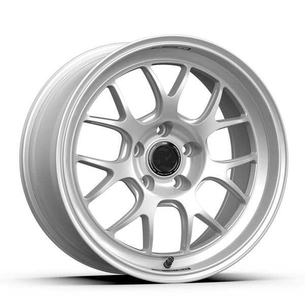 fifteen52 Roue Apex RSR 18x9.5 5x120 22mm ET alésage central 72.56mm - argent Radiant