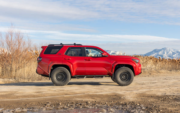 ReadyLift Suspension Lift Kit — 2.5" Lift (69-55250)