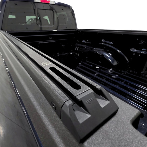 Putco 2024+ RAM 2500/3500Hd 6.5 ft T Slot Bed Cap