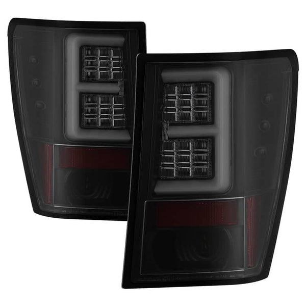 Spyder Feux arrière à DEL — noir fumé — 2007-2010 Jeep Grand Cherokee (5086662)