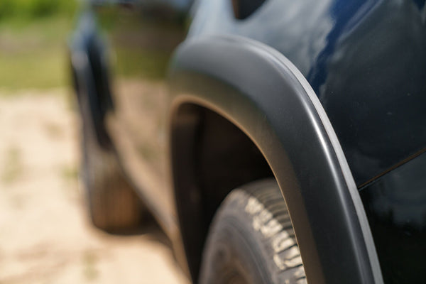Husky Liners Fender Flares OE-Style 4Pc Set — 2015-2020 Chevrolet Colorado (2804985)