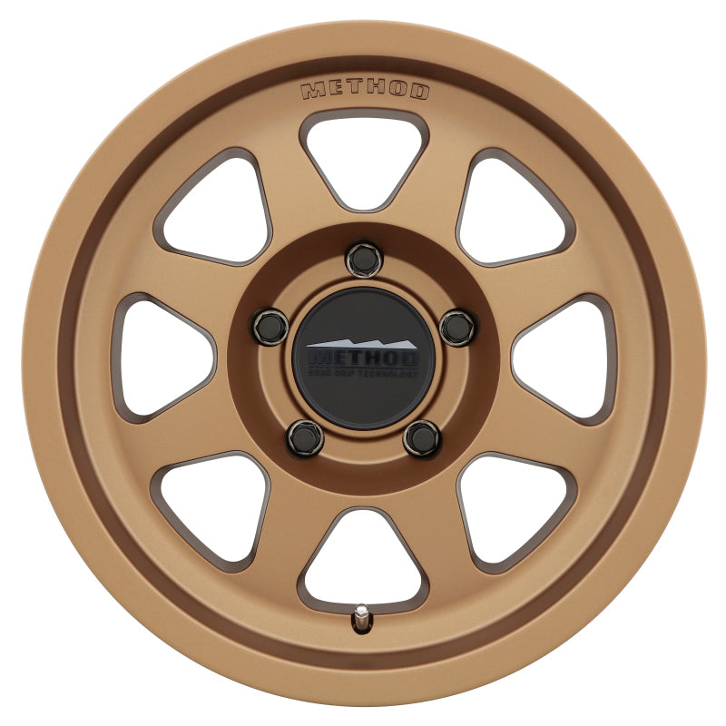 Method Roue MR701 17x8.5 déport 0mm 5x150 alésage 110.5mm - bronze Method