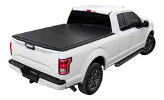 Access Couvre-caisse LOMAX Tri-Fold en fibre de carbone 2004+ Ford F-150 - caisse standard de 5 pi 6 po