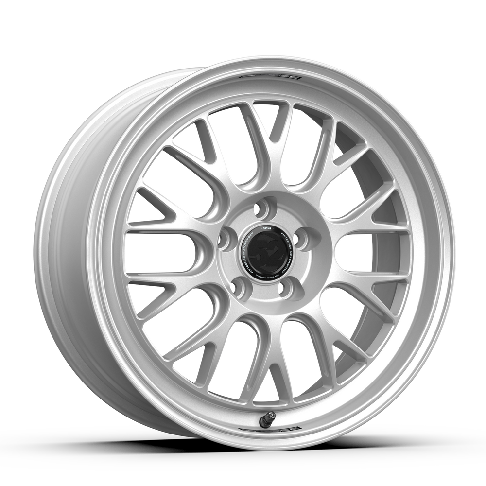 fifteen52 Holeshot RSR Wheel 18x8.5 5x112 42mm ET 57.1mm Center Bore Radiant Silver