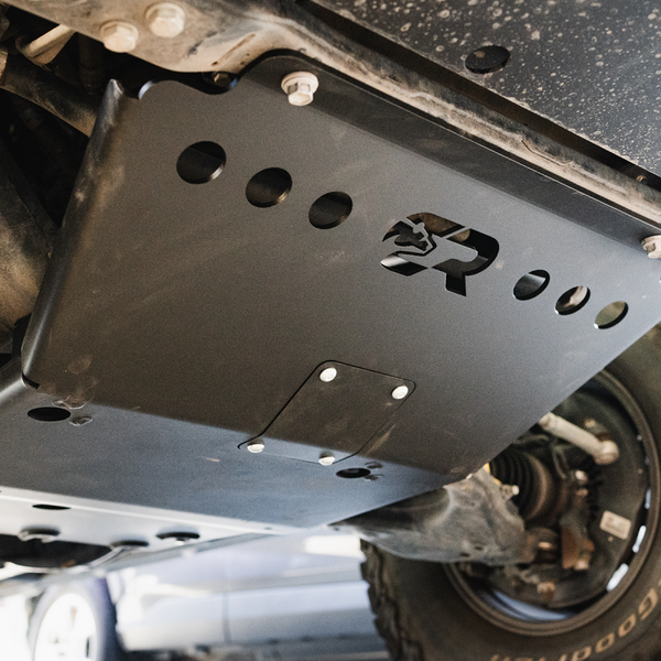 Cali Raised Plaque de protection avant 05-23 Toyota Tacoma - acier / peinture en poudre