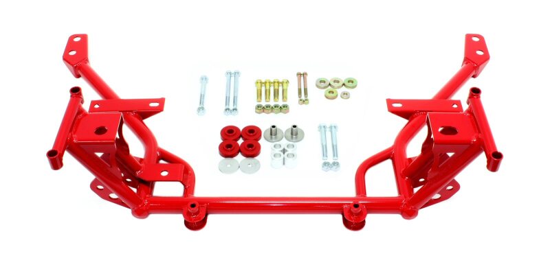 BMR Traverse K-Member avec supports moteur standard et supports de crémaillère standard 05-14 S197 Mustang - rouge