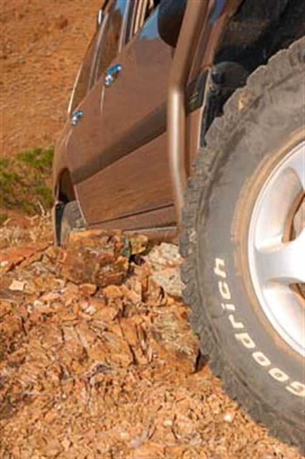 ARB Deluxe Front Rails Step Nerf Bar — 2002-2007 Toyota Land Cruiser (4413270)