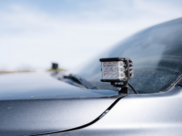 Cali Raised Ensemble de supports de phares de fossé bas profil 2016-2023 Toyota Tacoma - rétroéclairage bleu - petit