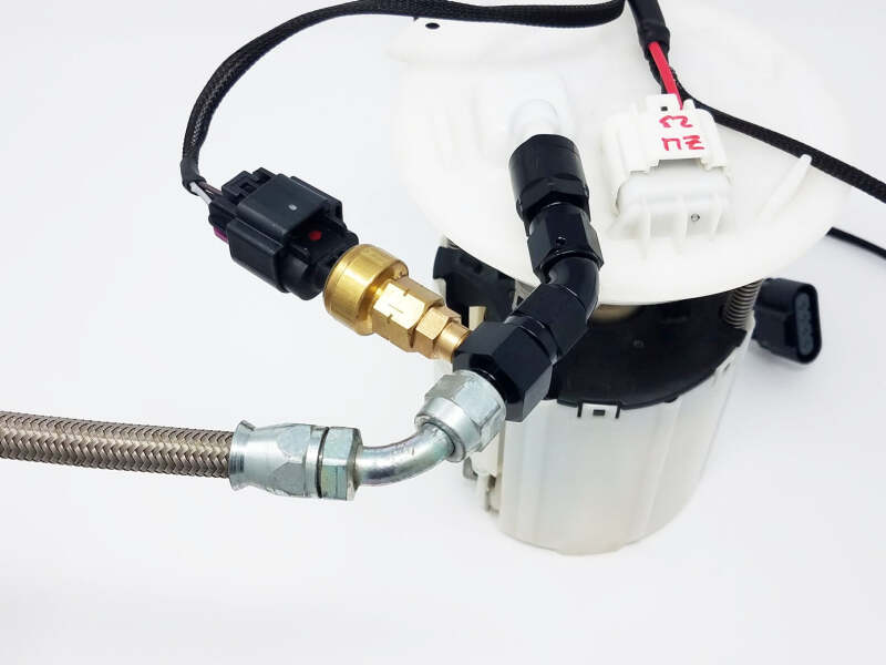 Aeromotive Adaptateur de raccord de réglage de manomètre VaporWorx - (1) union mâle-mâle AN-06 et orifice 1/8 po NPT