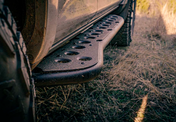 Cali Raised 05-23 Toyota Tacoma Step Ed Rock Sliders - Double Cab Short Bed Wi Kick Out/Yes Powder