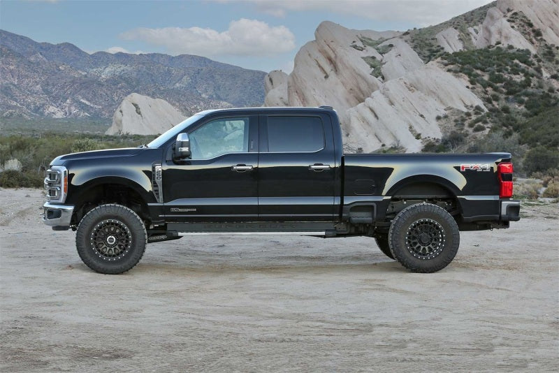 Fabtech Boîte de composants arrière 4 po 17-20 Ford F250/350 4WD