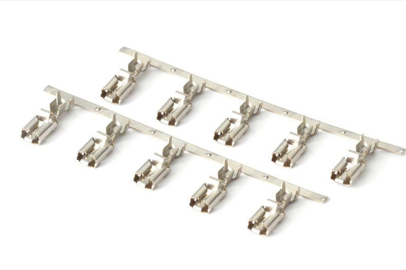 Haltech Broches de boîte à fusibles Haltech à 6 circuits - paquet de 10