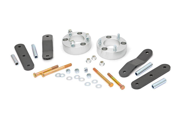 Rough Country 2.5 Inch Lift Kit | Nissan Frontier (05-23)/Xterra (05-15) 2WD/4WD