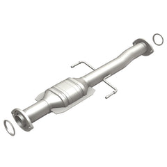 MagnaFlow Direct Fit Catalytic Converter 01-04 Toyota Tacoma 2.4L Rear