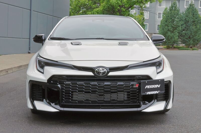 PERRIN Ensemble de relocalisation de plaque d'immatriculation 2025+ Toyota GR Corolla