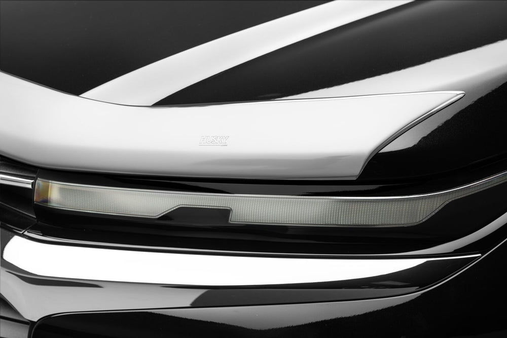 Husky Liners Hood Deflector — 2024+ Chevrolet Traverse