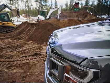Hood/Bug Cap Low Profile Aeroskin - Smoke (24 Chev Silverado 1500)